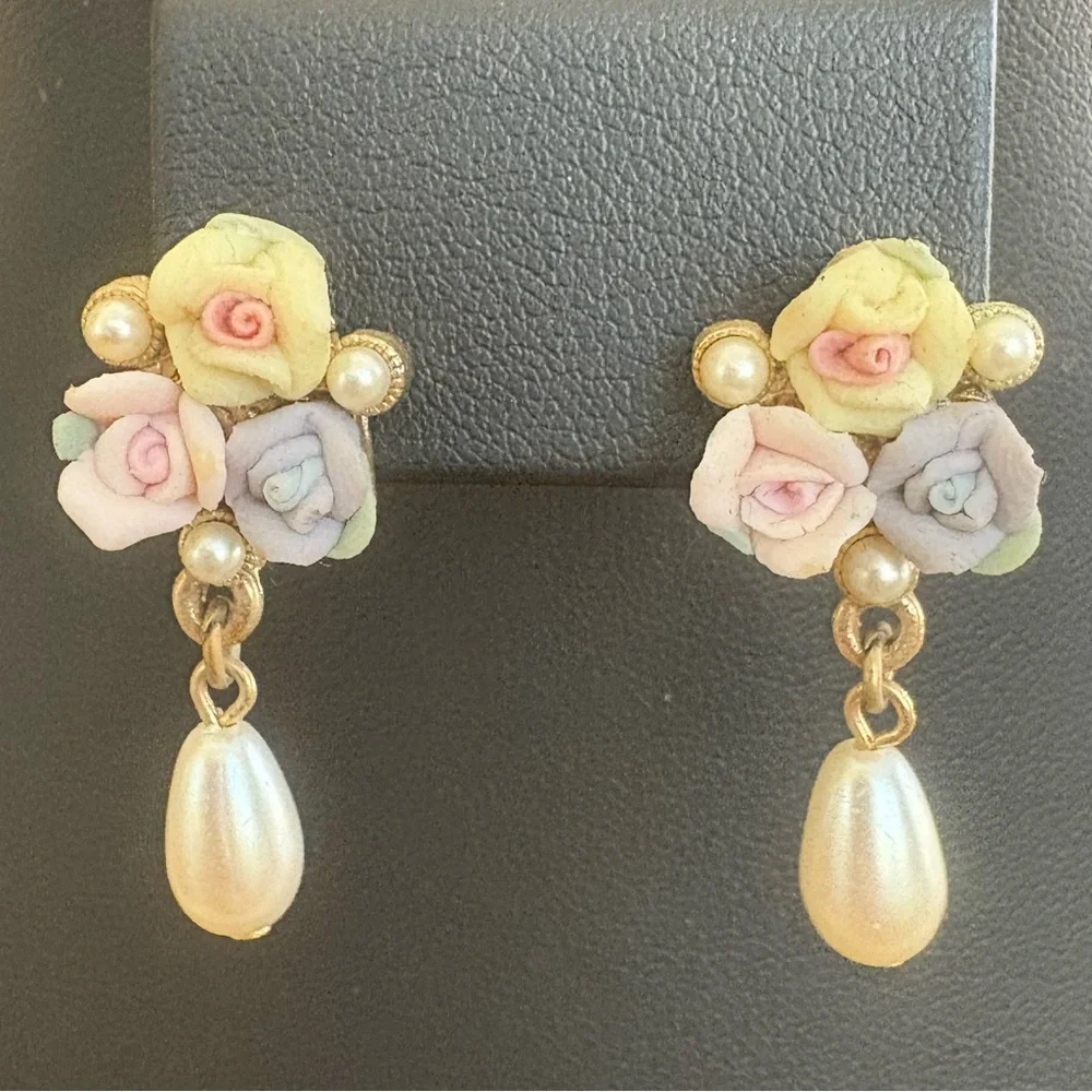 1928 pink porcelain dangle drop earrings flowers gold toned faux pearls - Picture 10 of 12